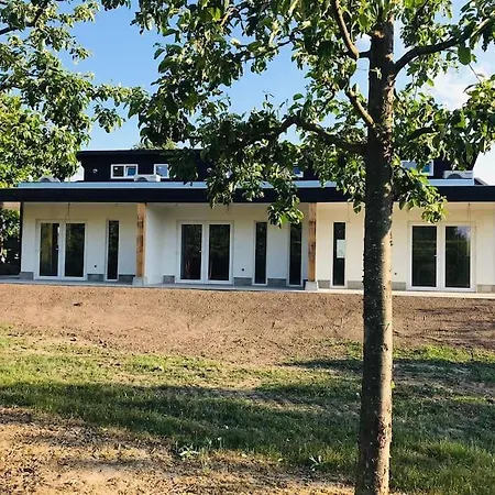 Stijlvol Met Veranda! Tuynloodz A Lägenhet