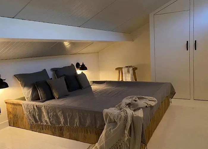 Stijlvol Met Veranda! Tuynloodz A