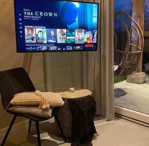 Appartement Stijlvol Met Veranda! Tuynloodz A