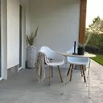 Stijlvol Met Veranda! Tuynloodz A *