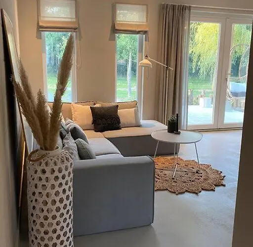 Stijlvol Met Veranda! Tuynloodz A Apartment Beers (North Brabant)